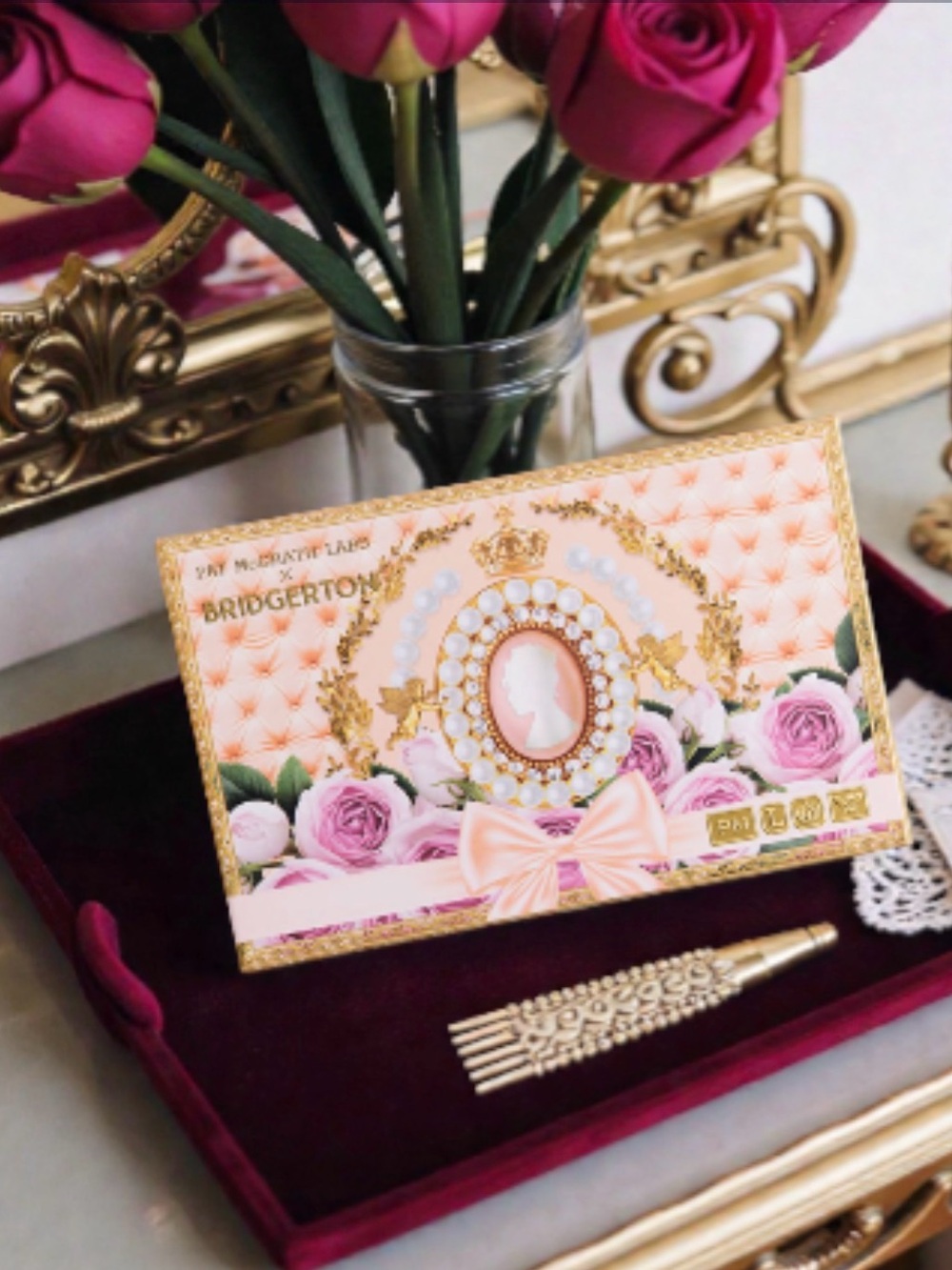PAT MCGrath x Bridgerton Belle of the Ball Eyeshadow Palette - Picture 6 of 7